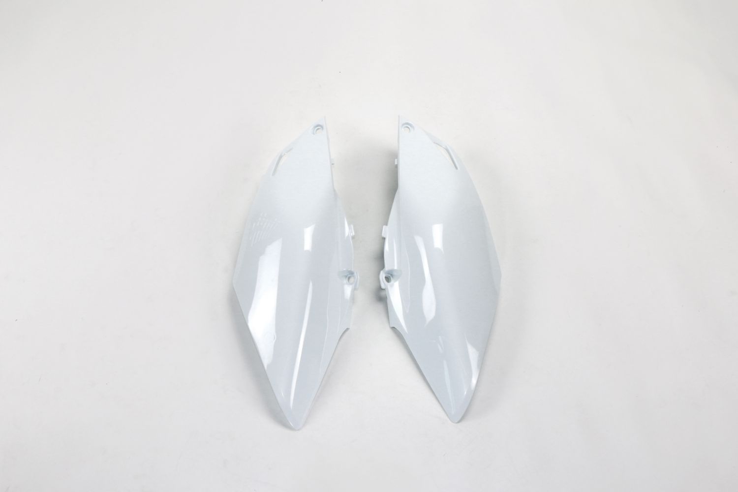 Side number plates Honda CRF 250 R (14-17) white* HO04659-041